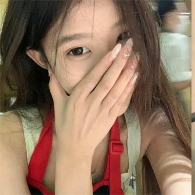 永远的妮娜封面