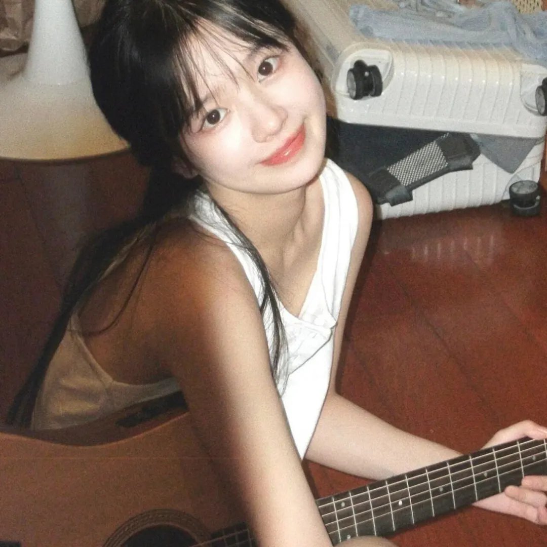 月里青山淡如画封面